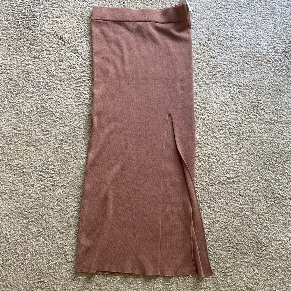 Brown midi skirt with slit (m)